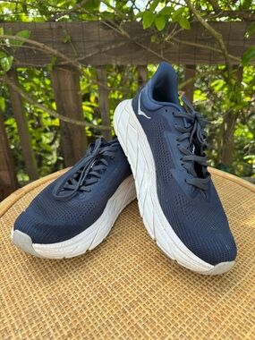 Hoka Arahi 7 Running shoe